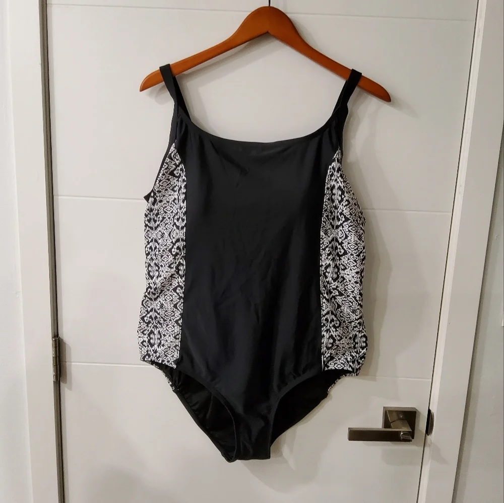 Alisha Levine One Piece Swimsuit Size 22W